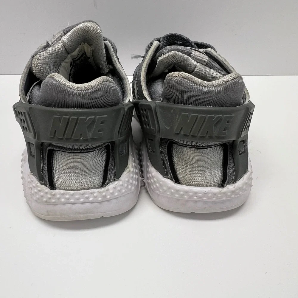 Nike Kids Toddler Air Huarache Grey White Athletic‎ Sneakers Size 4C READ